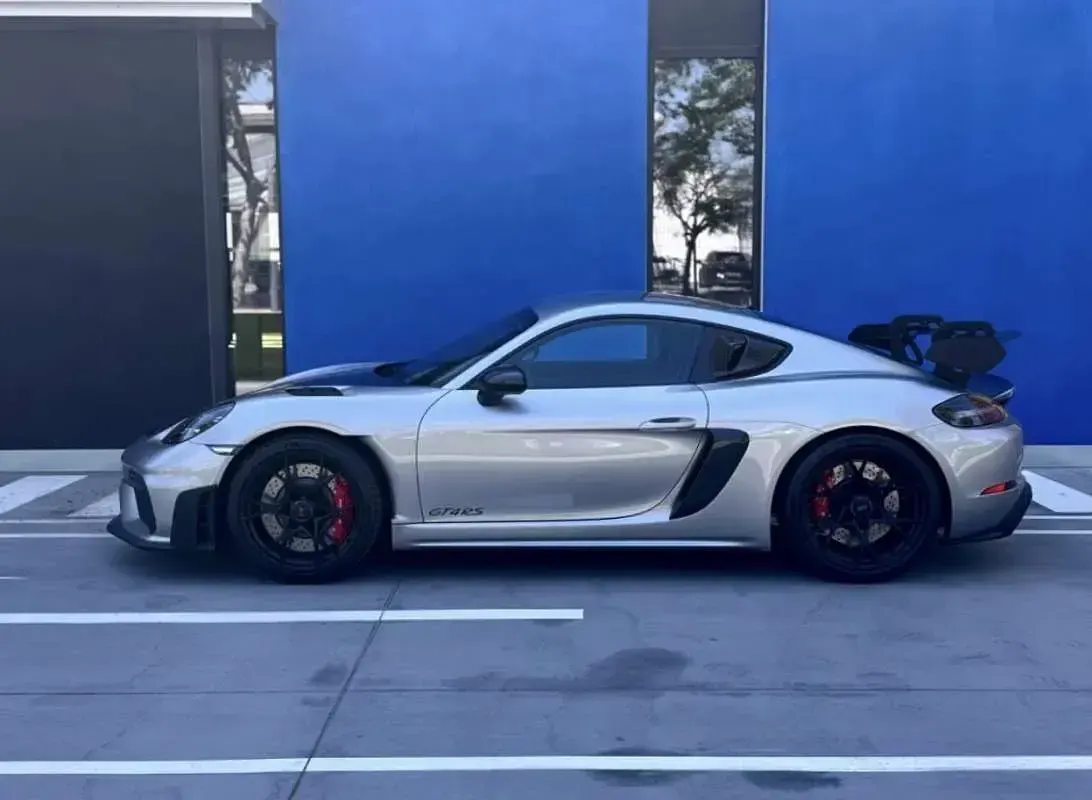 Usado Porsche Cayman GT4 500 CV (367 kW) 2025 Gris Coupe