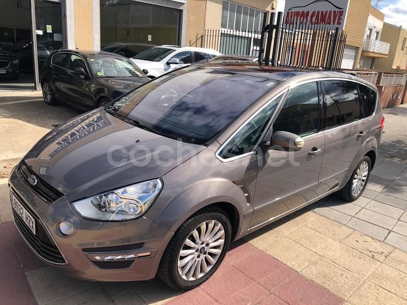 Gris / plata Usado 2014 Ford S-MAX Titanium Monovolumen | 10.900 € (Un poco caro) - Imagen 1/4
