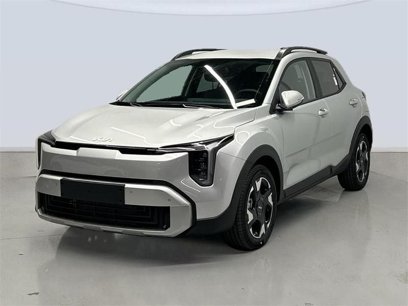 Nuevo Kia Stonic 116 CV (85 kW) 2025 Sparkling silver SUV