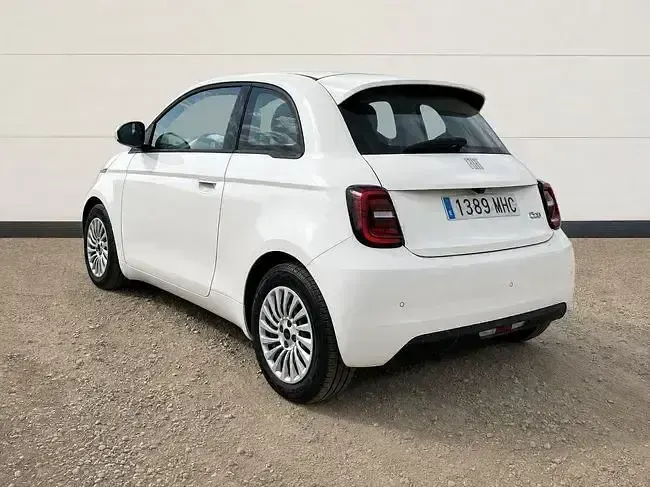 Usado Fiat 500e Icon 86 kW (118 CV) 2023 Blanco Utilitario