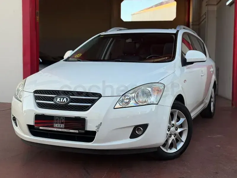 Usado Kia Ceed 115 CV (84 kW) 2010 Blanco Utilitario