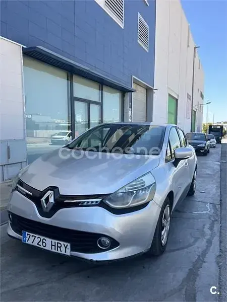 Usado Renault Clio IV Business 90 CV (66 kW) 2013 Gris / plata Berlina