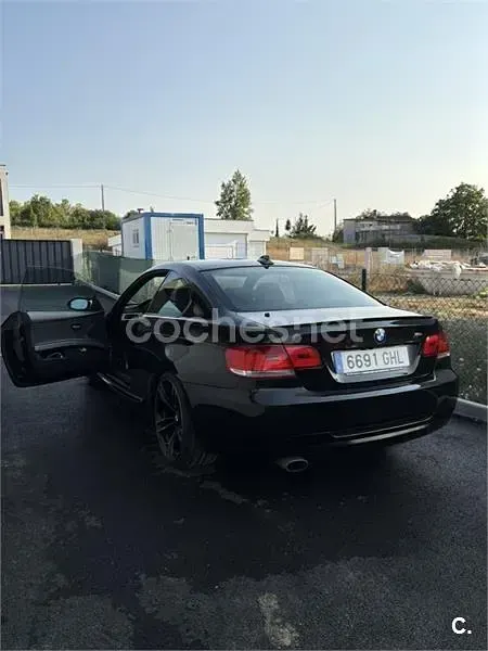 Usado BMW 320 177 CV (130 kW) 2008 Negro Coupe