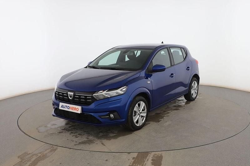 Usado Dacia Sandero Comfort 91 CV (66 kW) 2022 Azul Utilitario