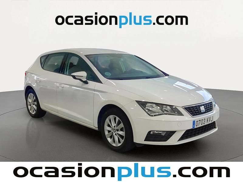 Usado Seat Leon Style 131 CV (96 kW) 2019 Blanco Utilitario