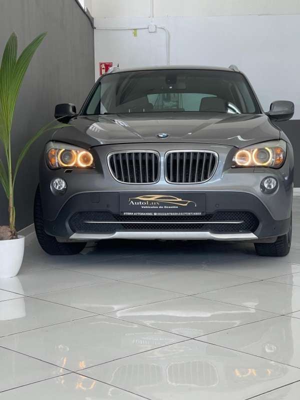 Gris / plata Usado 2010 BMW X1 Comfort Edition SUV | 11.900 € (Precio justo) - Imagen 1/4