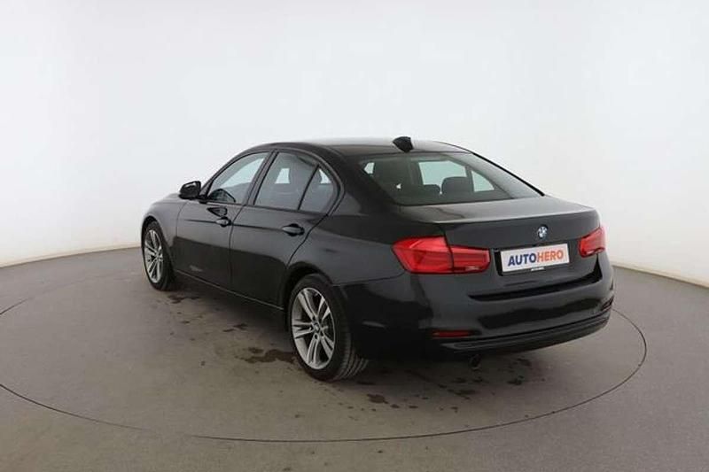 Usado BMW 318 Sport Line 151 CV (111 kW) 2017 Negro Berlina