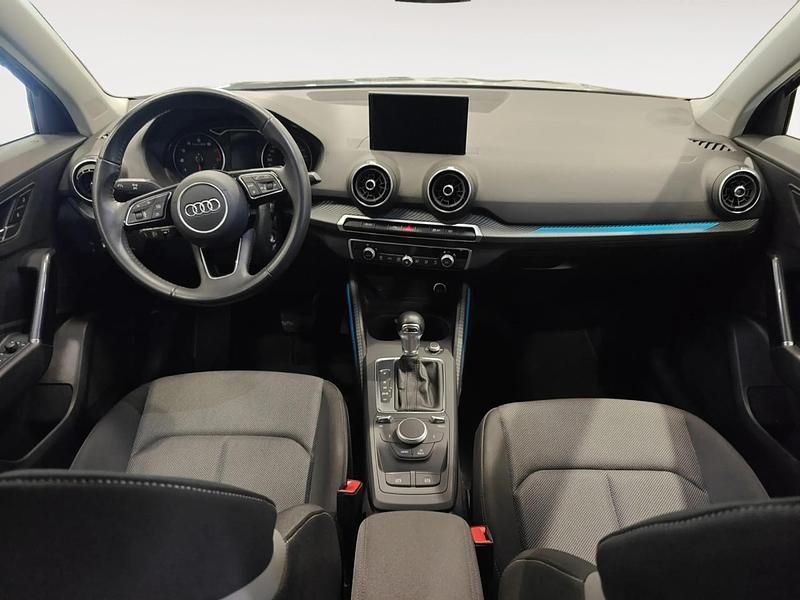 Usado Audi Q2 Sport 110 CV (80 kW) 2020 Gris/plata SUV