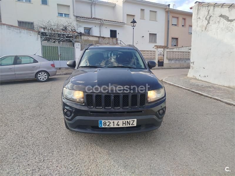 Usado Jeep Compass Sport 163 CV (119 kW) 2013 Negro SUV