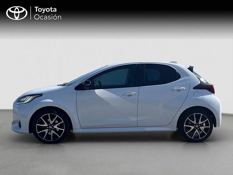 Usado Toyota Yaris Style 116 CV (85 kW) 2022 Blanco Utilitario