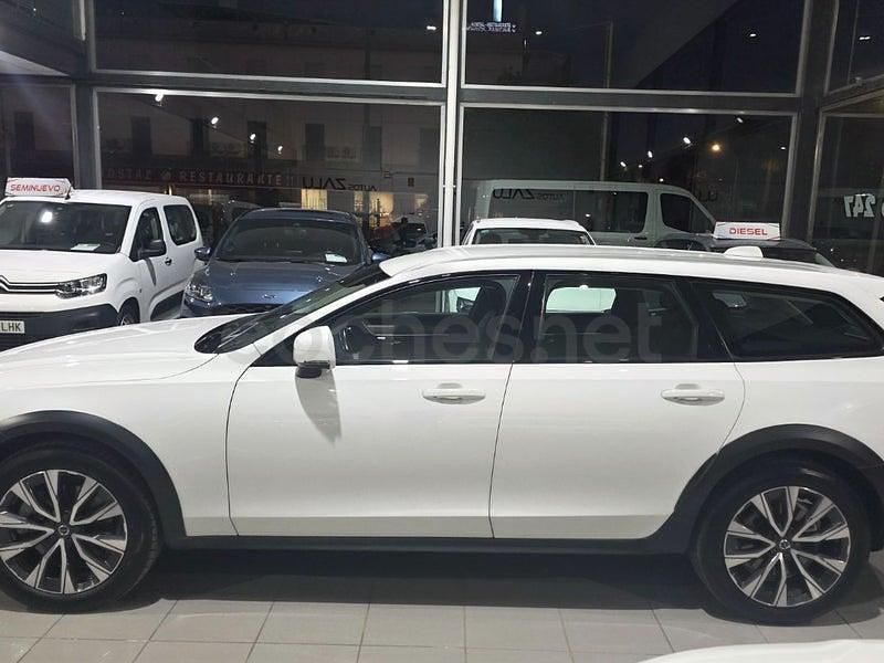 Usado Volvo V90 CC Plus 197 CV (144 kW) 2022 Blanco Familiar