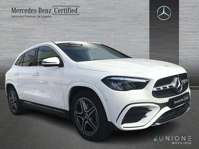 Usado Mercedes GLA200 AMG line 150 CV (110 kW) 2026 Blanco polar SUV