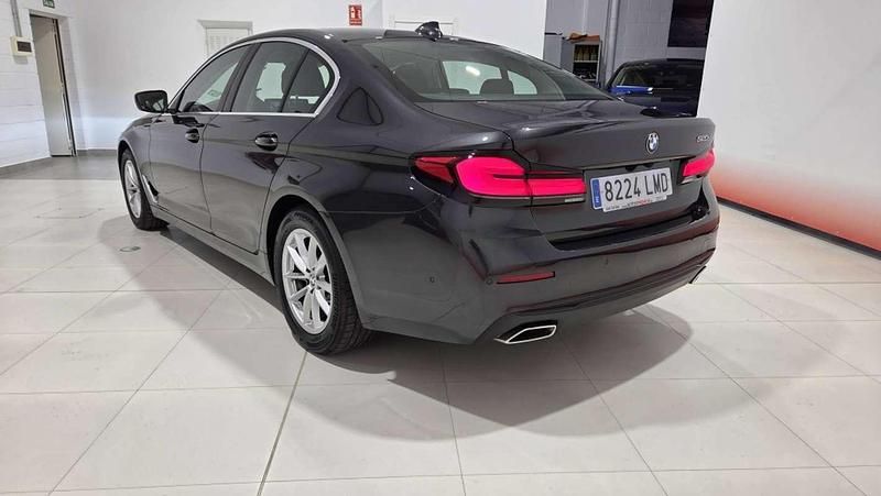Usado BMW 520 Comfort Edition 190 CV (139 kW) 2021 Negro Berlina