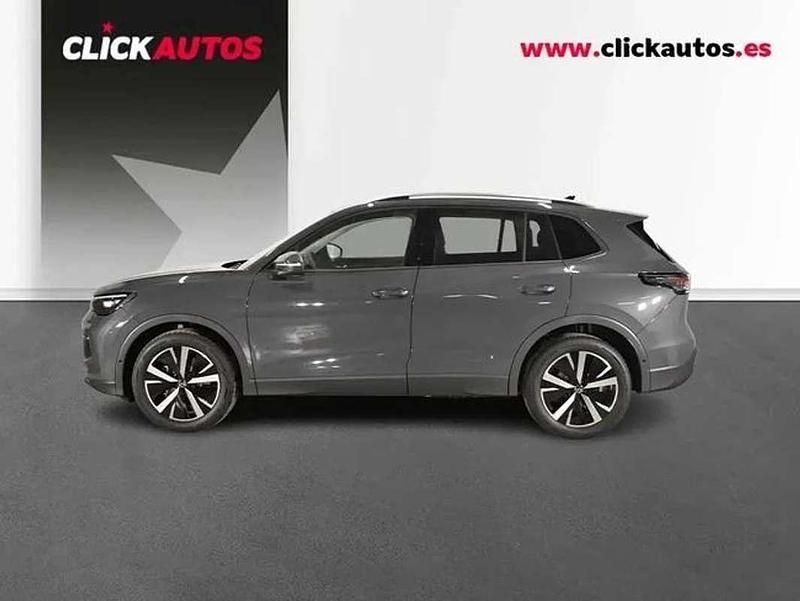 Usado VW Tiguan 150 HP (110 kW) 2025 Cinzento SUV