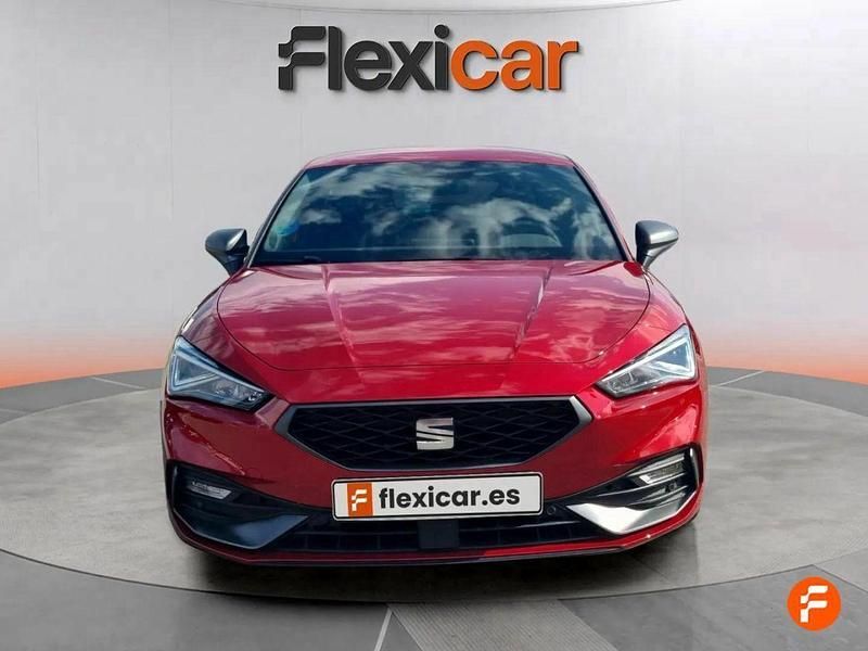 Usado Seat Leon FR 150 CV (110 kW) 2021 Rojo Berlina