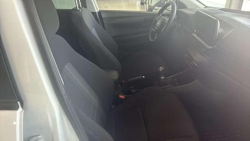 Usado Hyundai Bayon 101 CV (74 kW) 2025 Blanco SUV