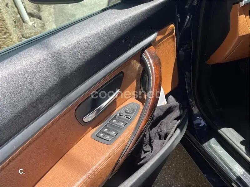 Usado BMW 320 Luxury Line 184 CV (135 kW) 2013 Azul Berlina