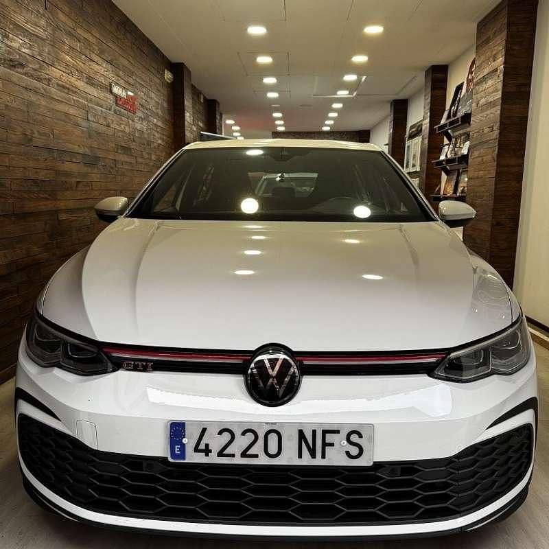 Usado VW Golf VIII GTI 245 CV (180 kW) 2024 Blanco Utilitario