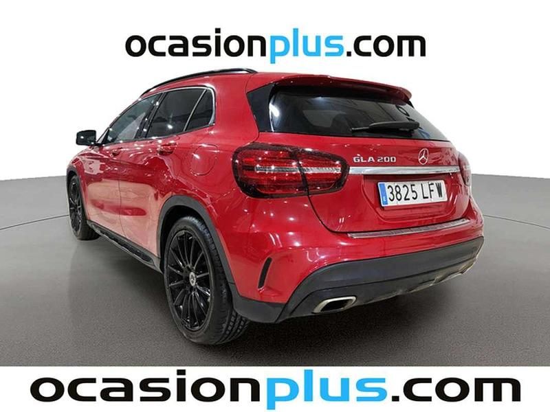 Usado Mercedes GLA200 156 CV (114 kW) 2020 Rojo SUV