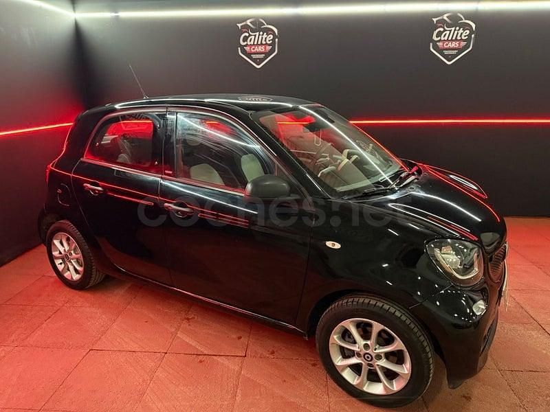 Usado Smart ForFour 90 CV (66 kW) 2019 Negro Utilitario