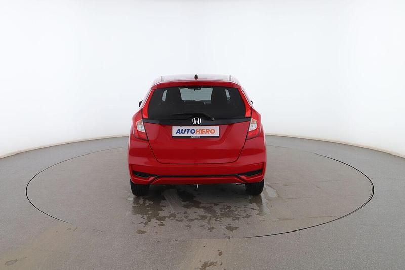 Usado Honda Jazz Elegance 102 CV (75 kW) 2019 Rojo Utilitario