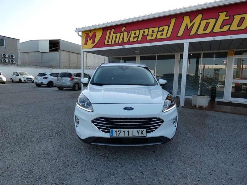 Usado Ford Kuga Titanium 120 CV (88 kW) 2022 Blanco SUV