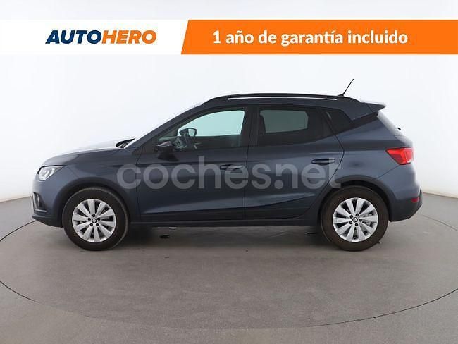 Usado Seat Arona Style 110 CV (80 kW) 2021 Gris SUV