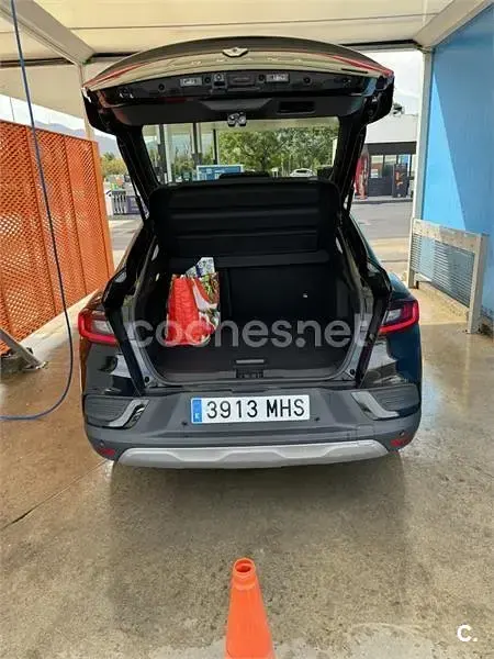 Usado Renault Arkana Techno 145 CV (106 kW) 2023 Negro SUV
