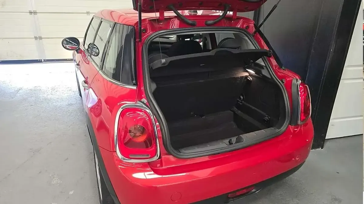 Usado Mini ONE 102 CV (75 kW) 2017 Rojo Utilitario