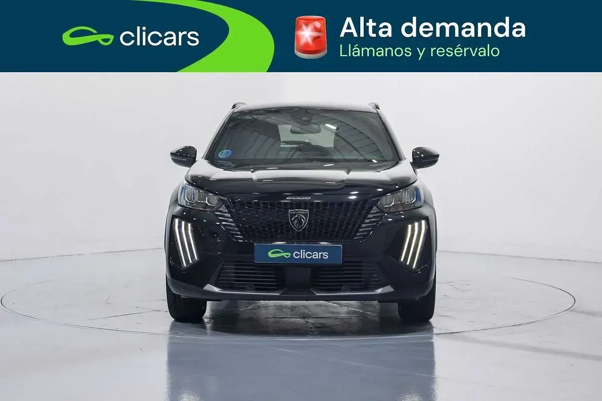 Usado Peugeot 2008 Allure 136 CV (100 kW) 2025 Negro SUV