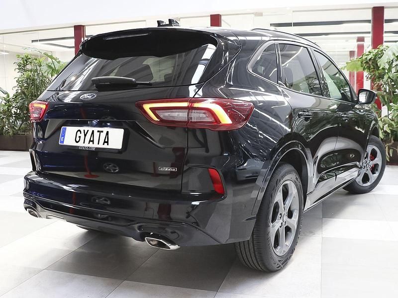 Usado Ford Kuga ST-Line X 243 CV (178 kW) 2025 Negro SUV