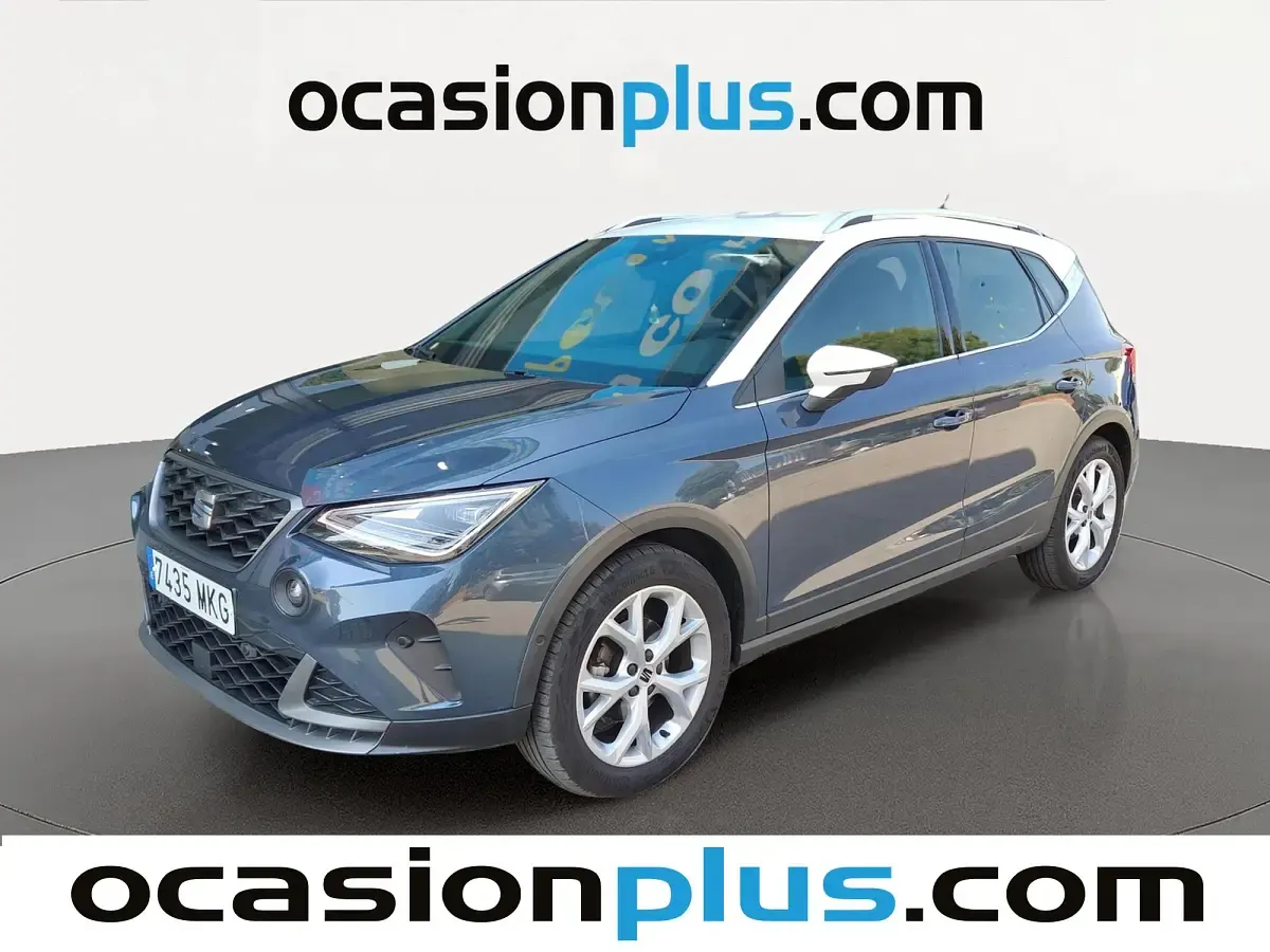 Usado Seat Arona FR 110 CV (80 kW) 2023 Gris SUV