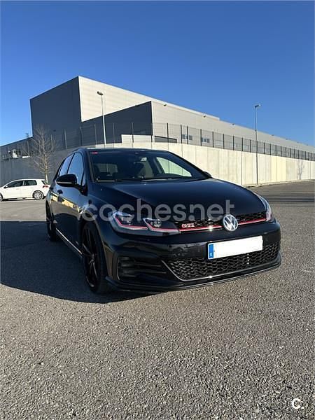 Usado VW Golf VIII GTI 245 CV (180 kW) 2020 Negro Berlina