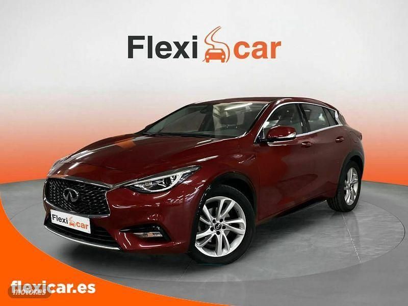 Usado Infiniti Q30 Premium 109 CV (80 kW) 2018 Granate Berlina