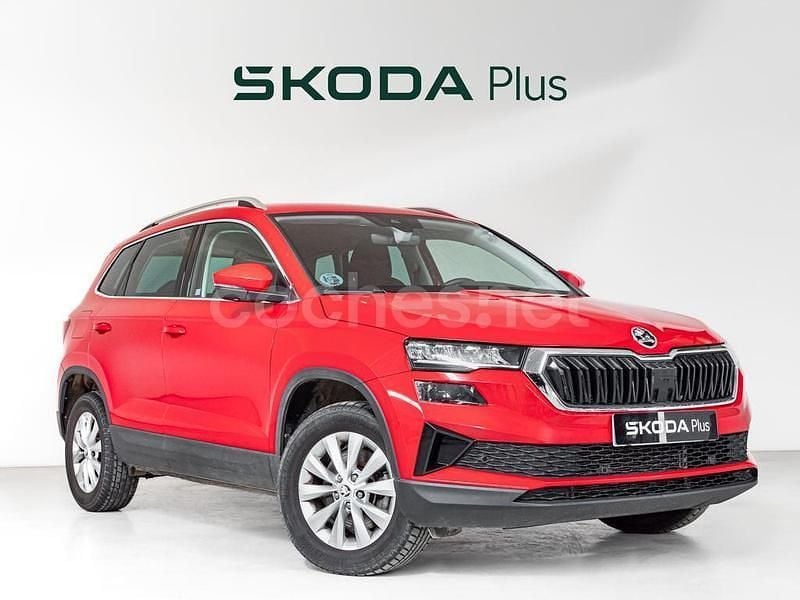 Rojo Usado 2024 Skoda Karoq Selection SUV | 26.600 € (Precio justo) - Imagen 1/4