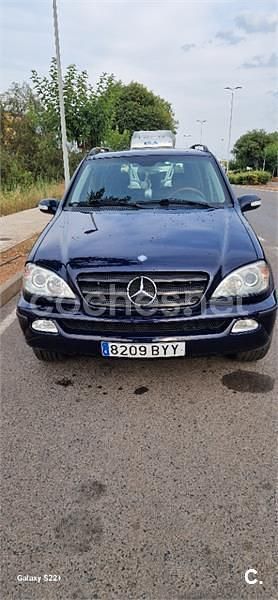Azul Usado 2002 Mercedes ML270 SUV | 8520 € (Caro) - Imagen 1/4