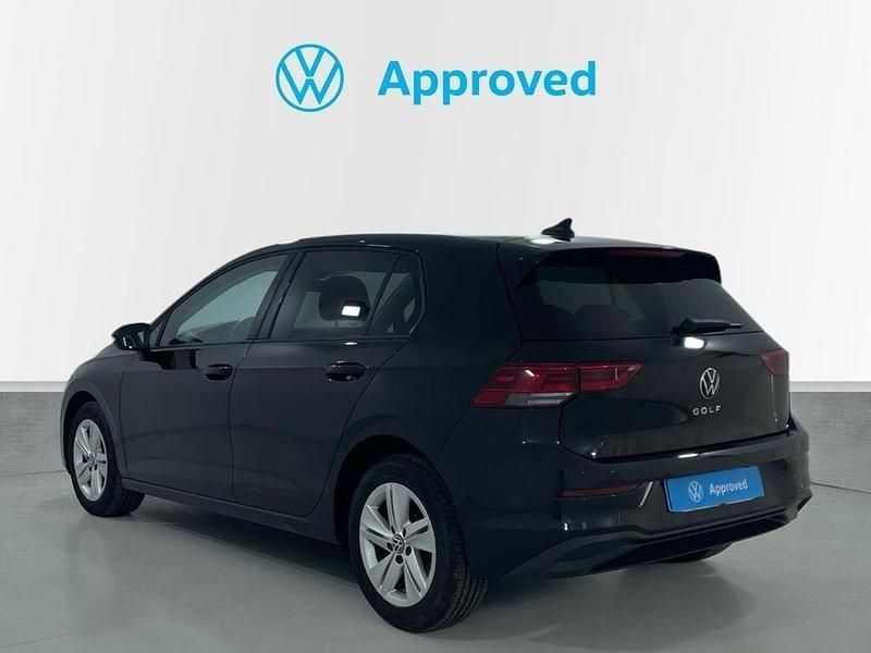 Usado VW Golf VIII Life 115 CV (84 kW) 2024 Negro