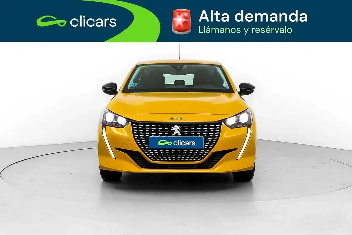 Usado Peugeot 208 Active 75 CV (55 kW) 2022 Amarillo Utilitario
