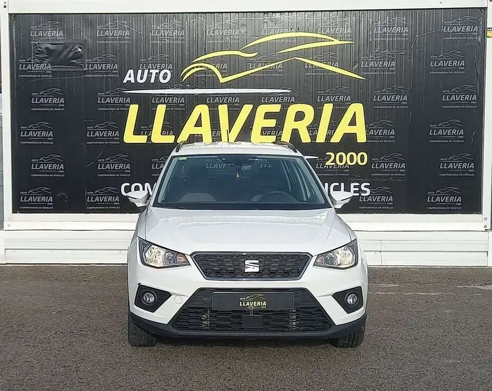 Usado Seat Arona Ecomotive 116 CV (85 kW) 2018 Blanco SUV