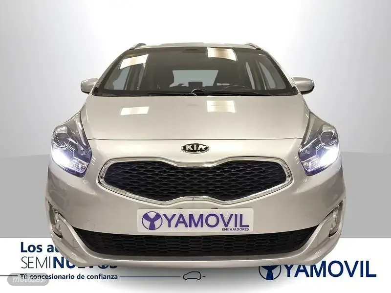 Usado Kia Carens 135 CV (99 kW) 2016 Plateado Monovolumen