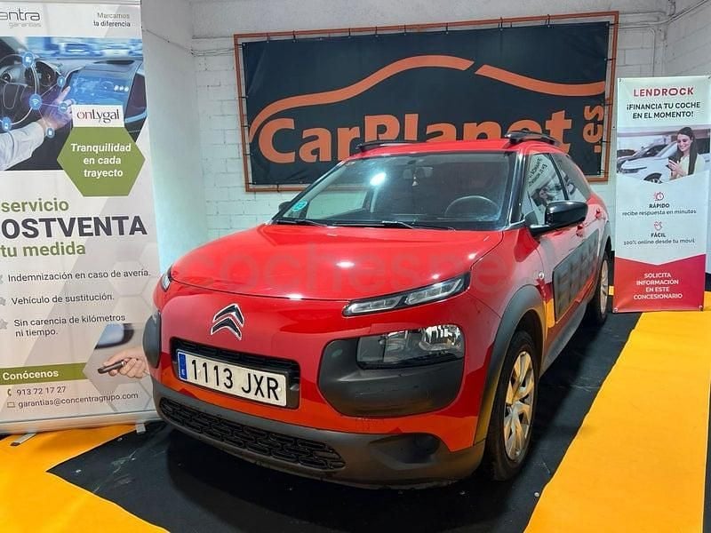 Usado Citroën C4 Feel 110 CV (80 kW) 2017 Rojo Berlina