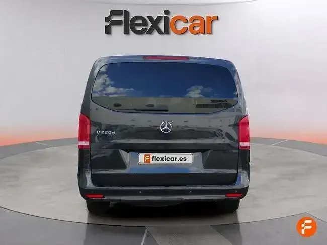 Usado Mercedes V220 Avantgarde 163 CV (119 kW) 2022 Negro Monovolumen