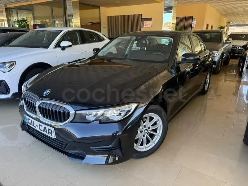 Usado BMW 318 Comfort Edition 150 CV (110 kW) 2021 Negro Berlina