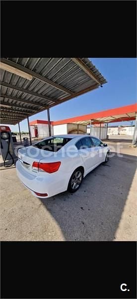 Usado Toyota Avensis Advance 124 CV (91 kW) 2014 Blanco Berlina