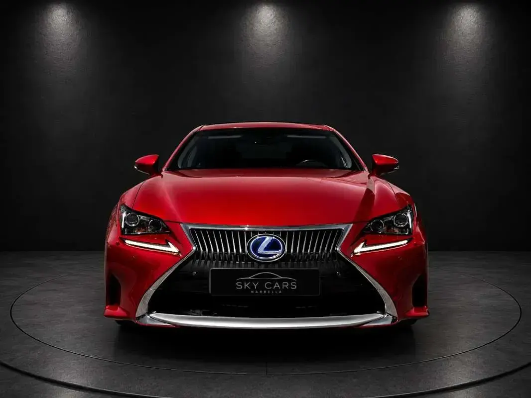 Usado Lexus RC300h Executive Line 223 CV (164 kW) 2016 Rojo Coupe