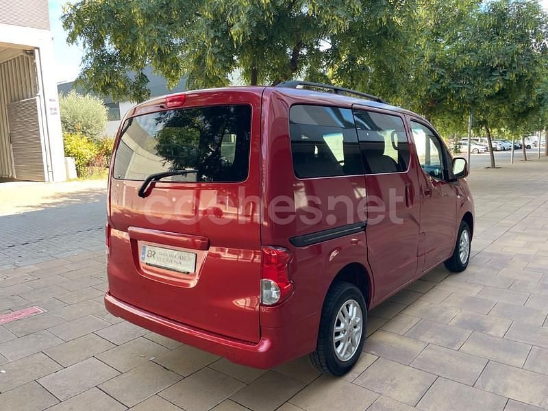 Usado Nissan Evalia 110 CV (80 kW) 2013 Rojo Monovolumen
