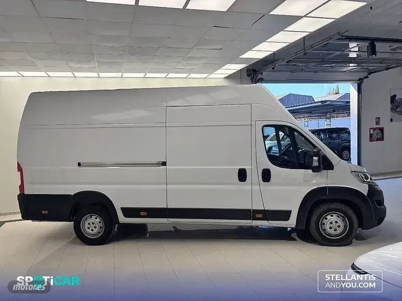 Usado Citroën Jumper 140 CV (102 kW) 2022 Blanco Monovolumen