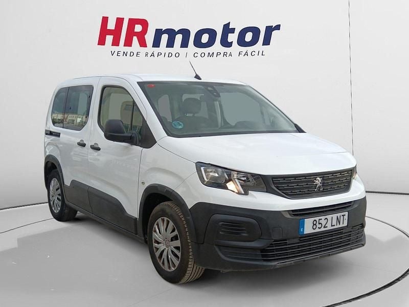 Usado Peugeot Rifter Active 131 CV (96 kW) 2019 Blanco Monovolumen