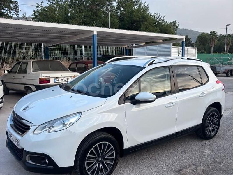 Blanco Usado 2015 Peugeot 2008 Active SUV | 7200 € (Precio justo) - Imagen 1/4