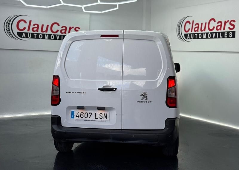Usado Peugeot Partner S 100 CV (73 kW) 2021 Blanco Monovolumen